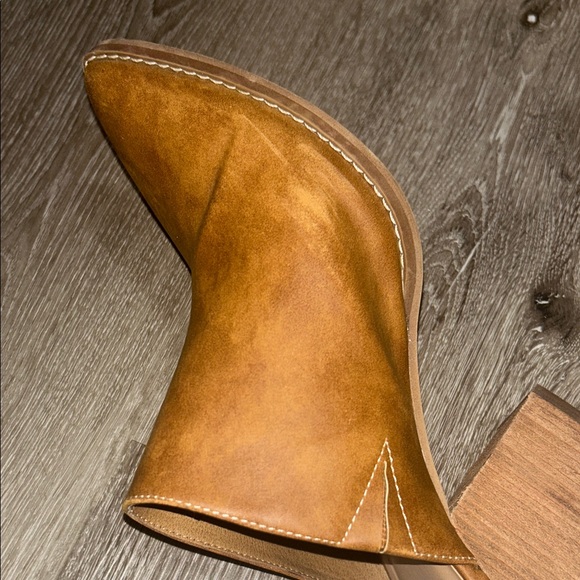 Abound Women's Brown Leather Mules - Picture 11 of 15